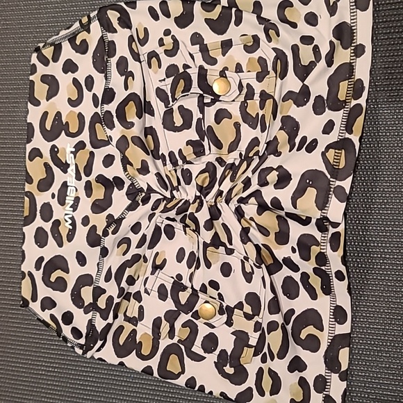 Cheetah short - Picture 3 of 3